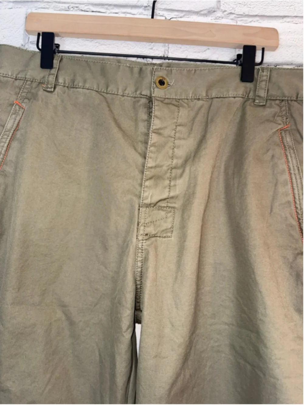 Men's Spyder Cargo Shorts size XL Olive Green with Orange Embroidery Streetwear